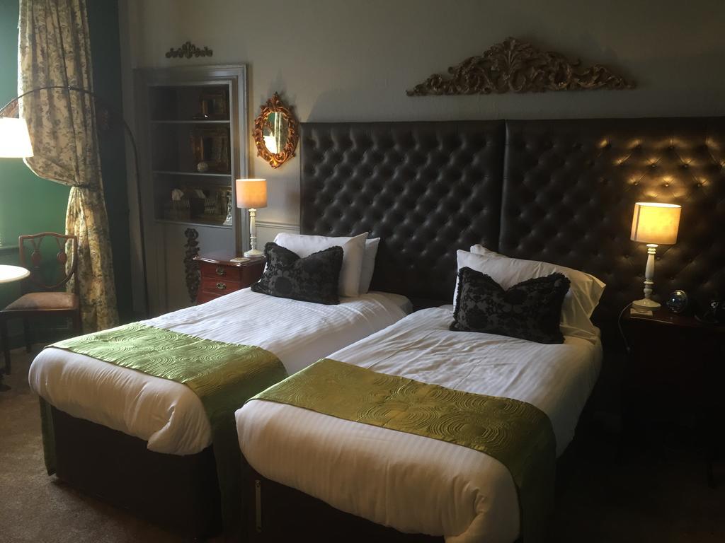 The Retreat Castle Bed & Breakfast Bonnyrigg Ngoại thất bức ảnh