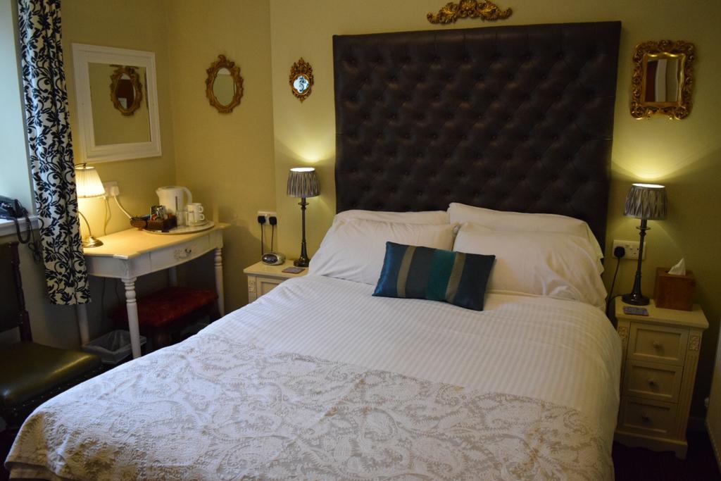 The Retreat Castle Bed & Breakfast Bonnyrigg Ngoại thất bức ảnh